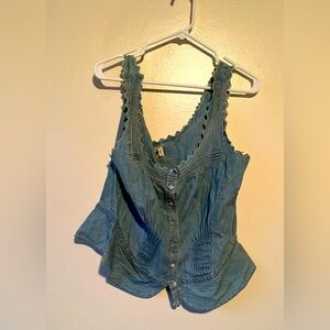 American Living Women's Blue Sleeveless Top